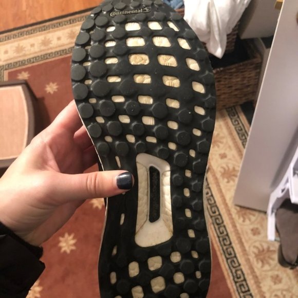 Adidas Ultraboost - Picture 3 of 8